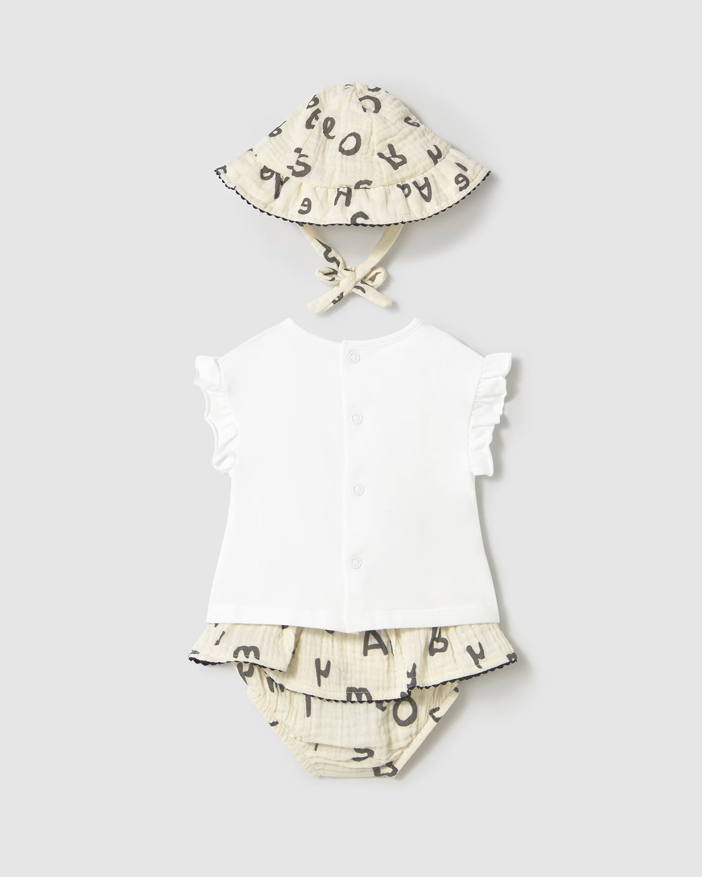 Completo 3 pezzi con cappello neonata Mayoral Newborn Lettere cecio Mayoral Cecio