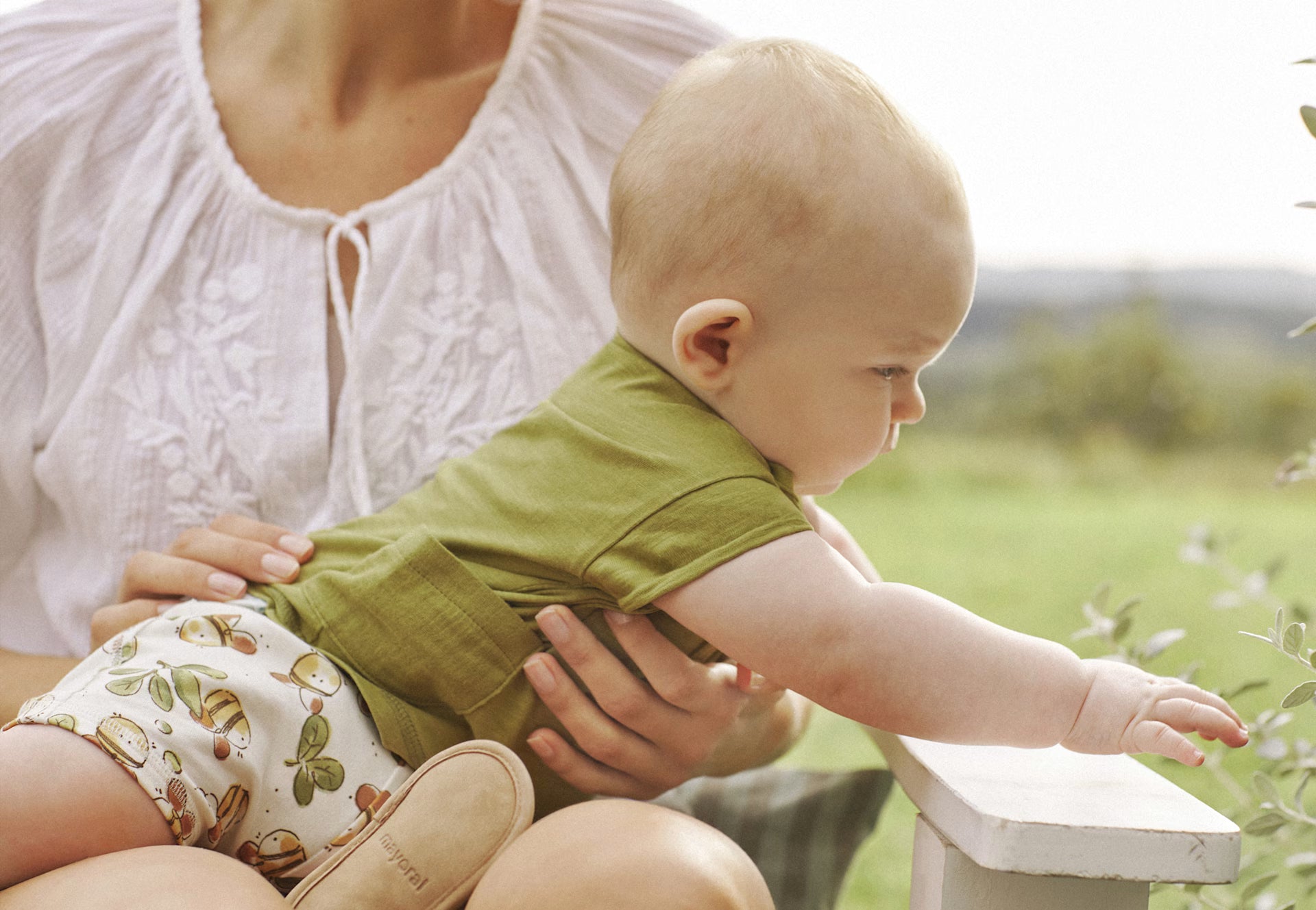 Completo estivo neonato Mayoral Newborn Ape verde o bianco Mayoral Verde