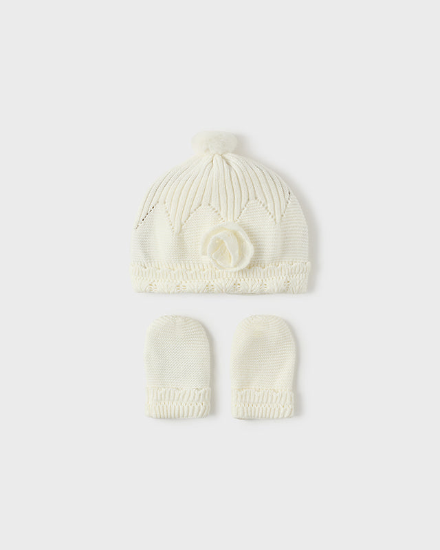 Completo cappello e manopole neonata Mayoral Newborn panna Mayoral Panna