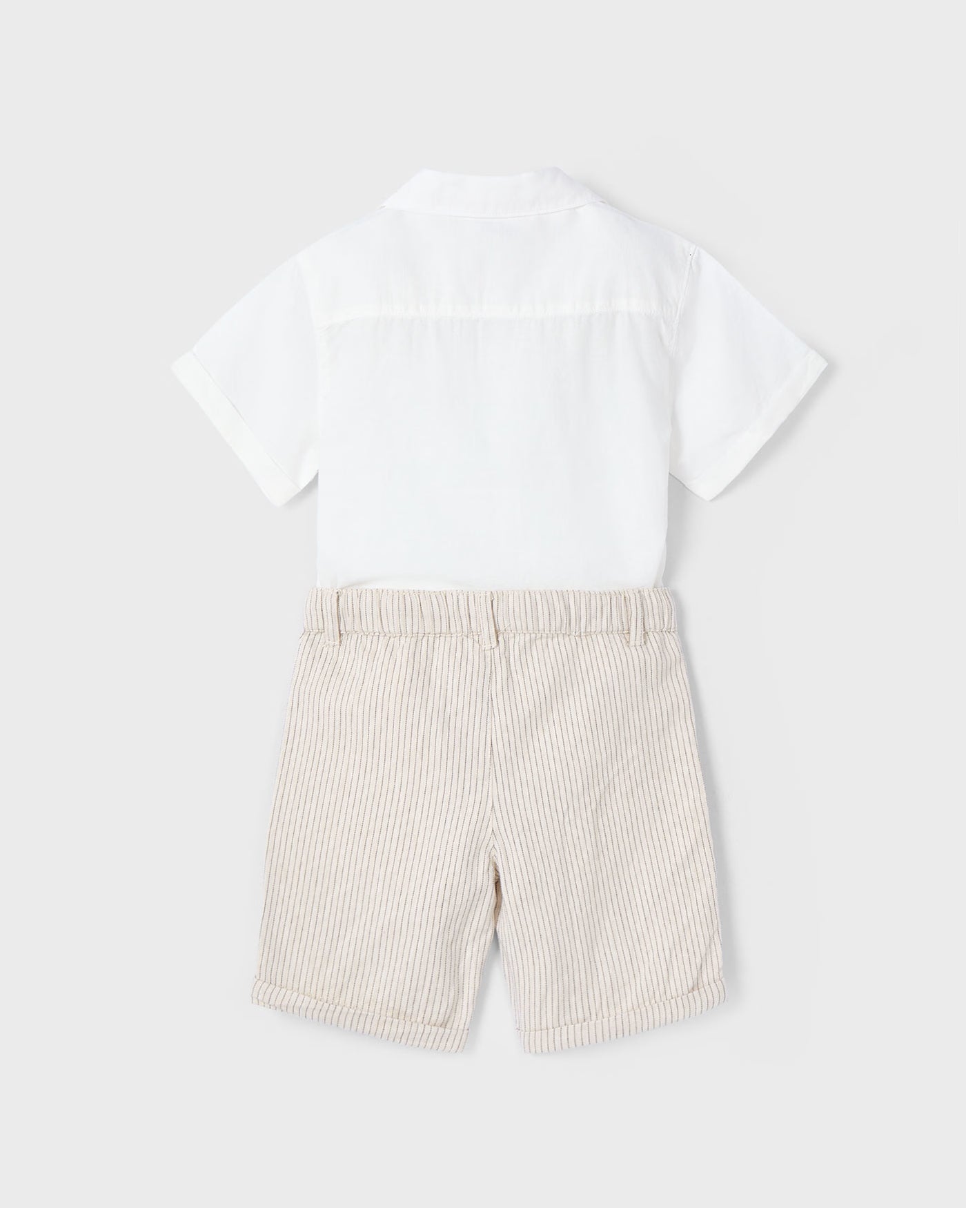 Completo con bermuda e camicia bambino Mayoral crema Mayoral Panna