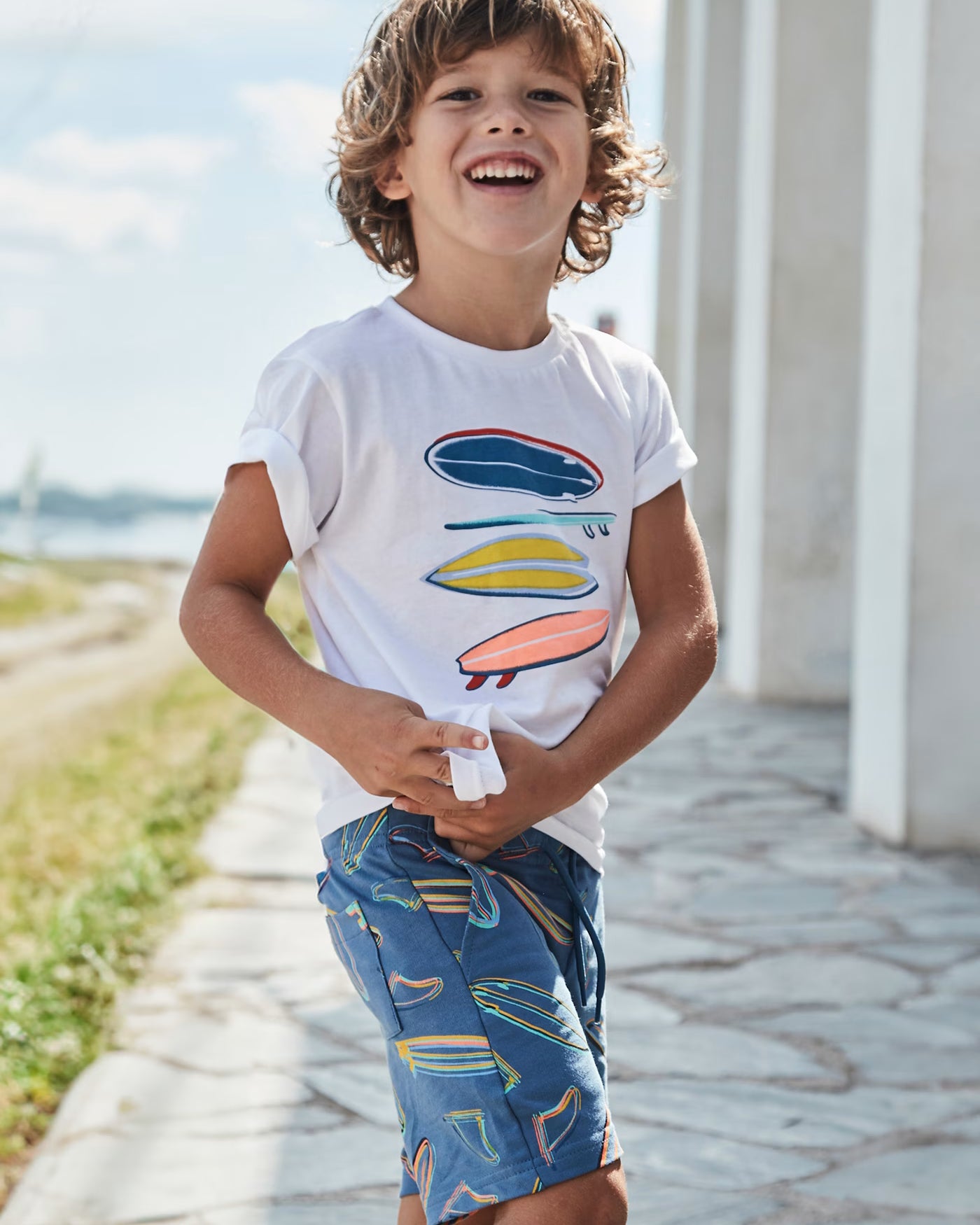 Completo estivo bambino Mayoral bermuda tavole Surf blu riviera Mayoral Bianco