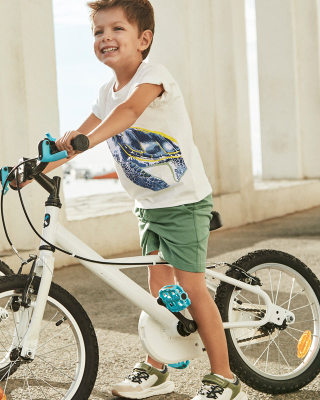 Completo pantaloncino e maglietta bambino Mayoral tartaruga verde Mayoral Bianco