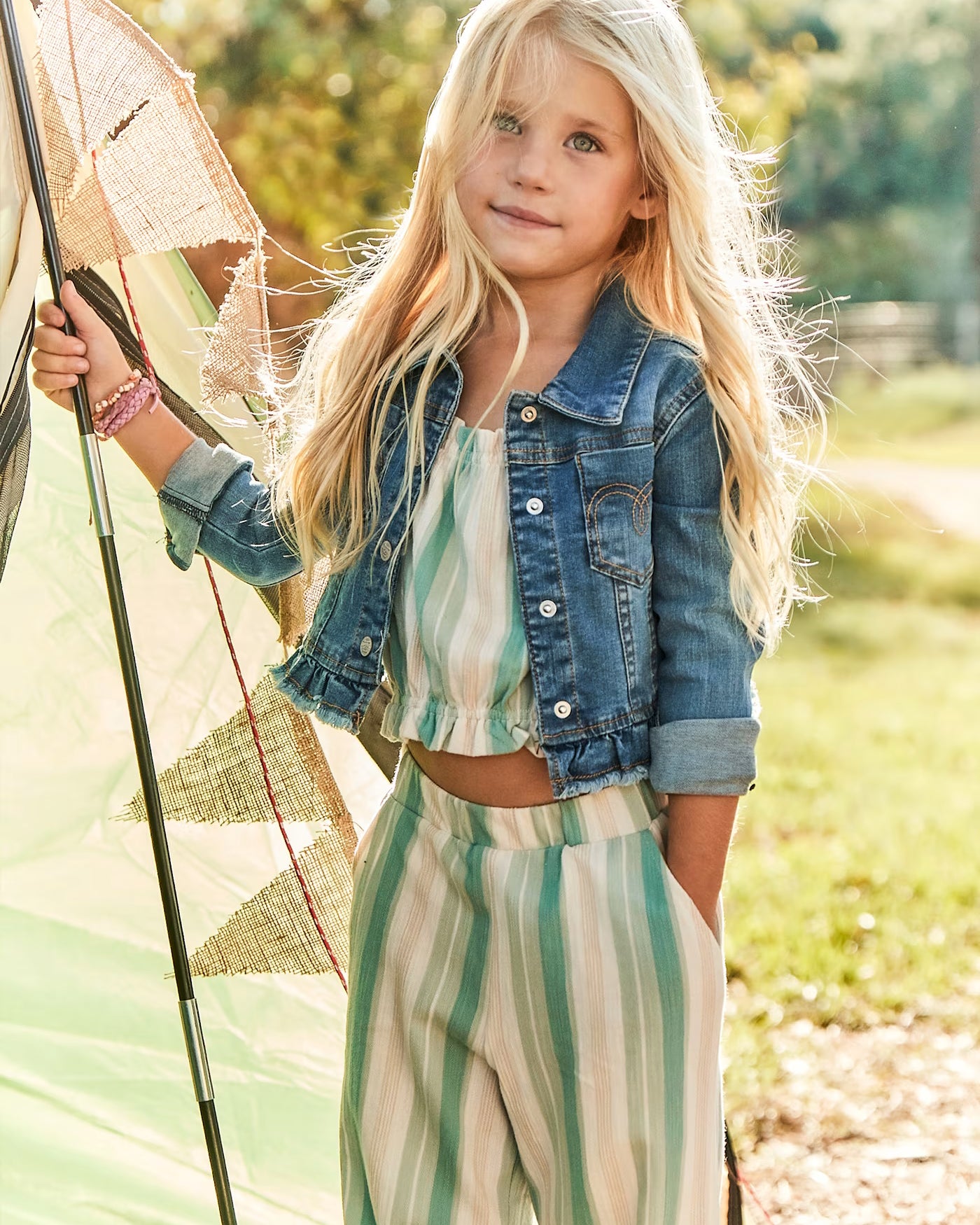 Completo pantalone e maglietta righe bambina Mayoral giada e beige Mayoral Giada