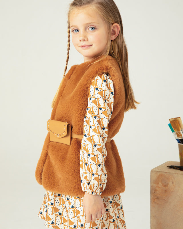 Gilet pelliccia con cintura bambina Mayoral caramello Mayoral Caramello