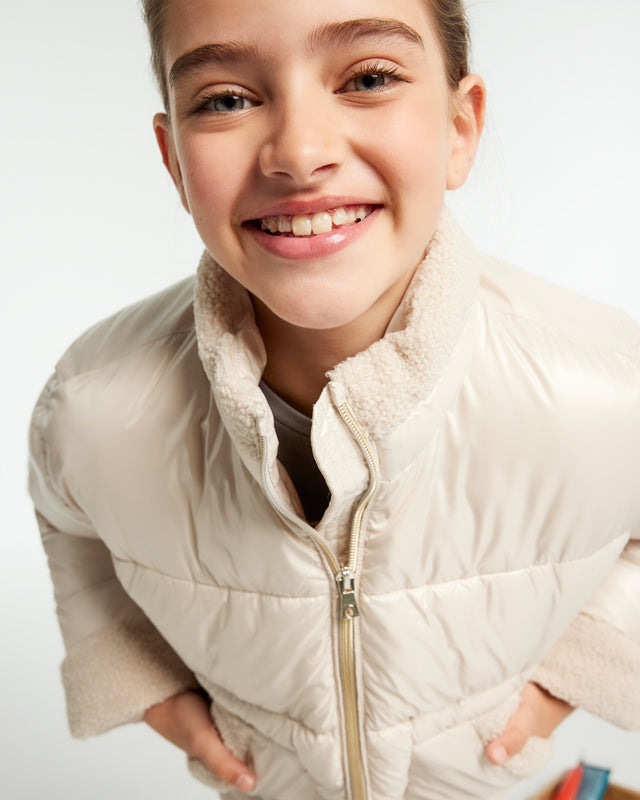 Giubbino dettaglio pellicciotto ragazza Mayoral color perla Mayoral Panna