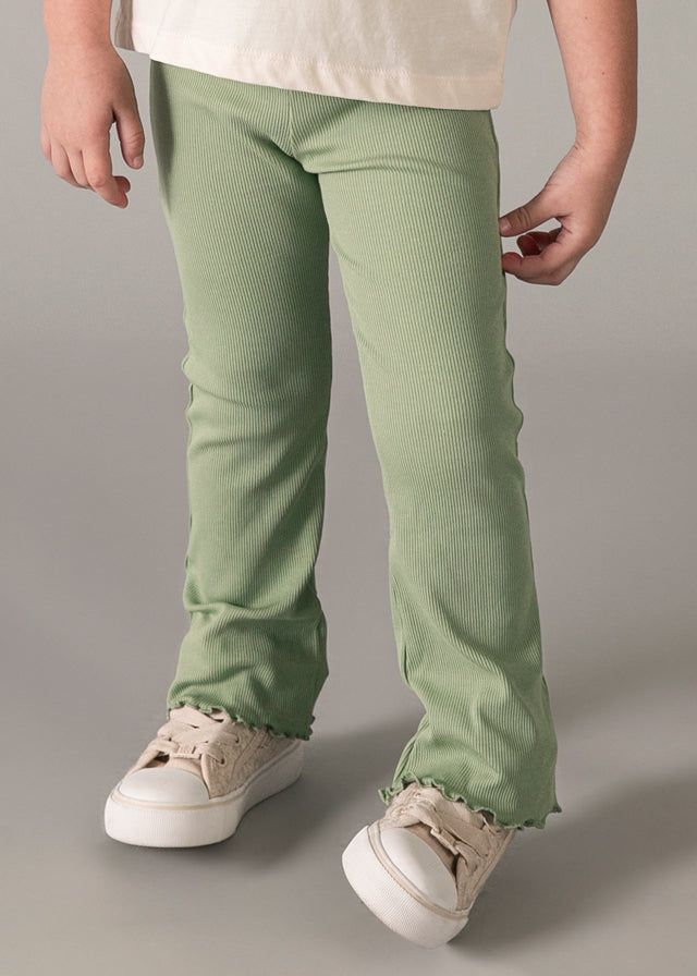 Dettaglio leggings verde muschio bambina