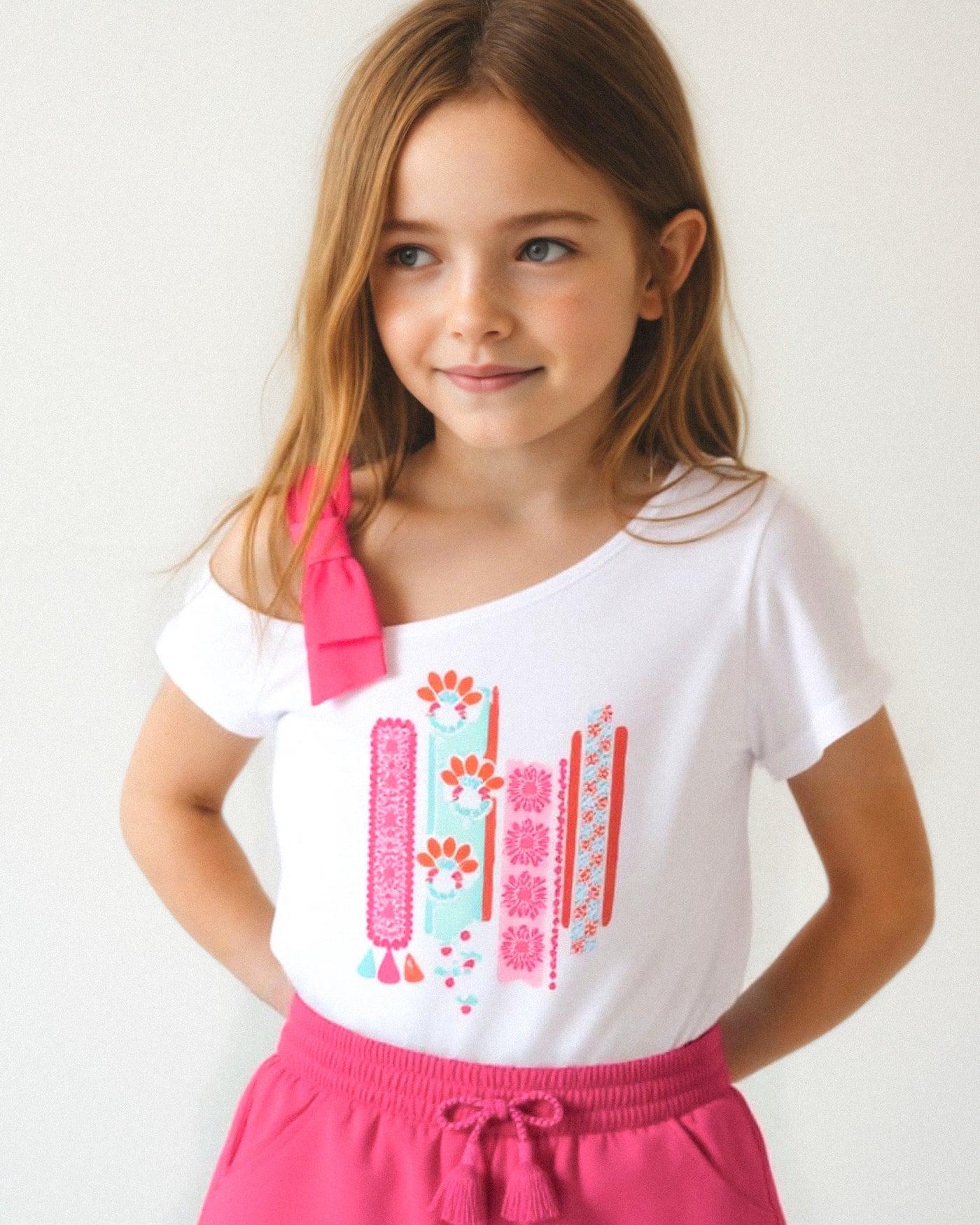 T-Shirt asimmetrica bambina Mayoral bianca grafica peonia Mayoral 2 Anni 92cm