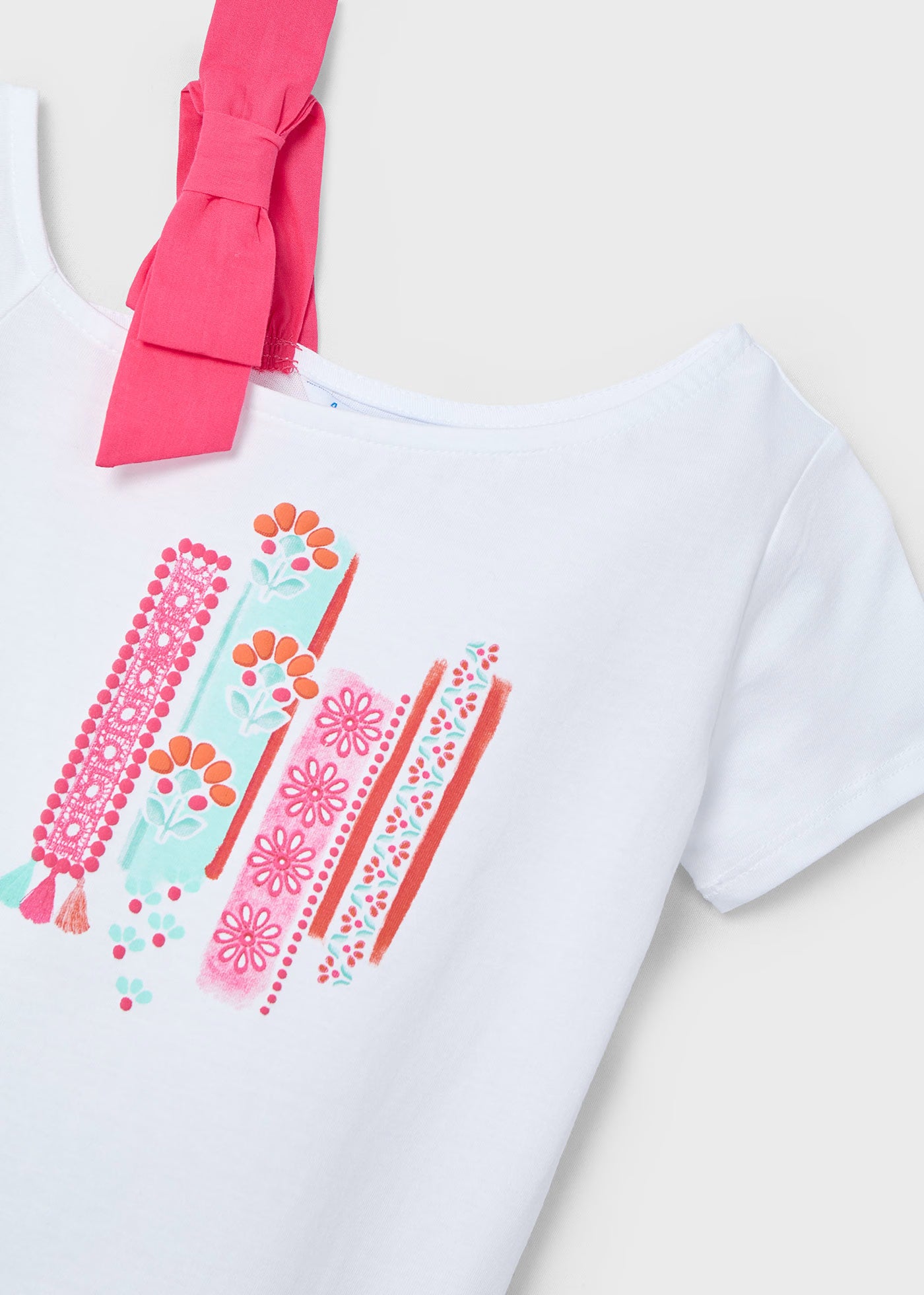 T-Shirt asimmetrica bambina Mayoral bianca grafica peonia Mayoral 2 Anni 92cm