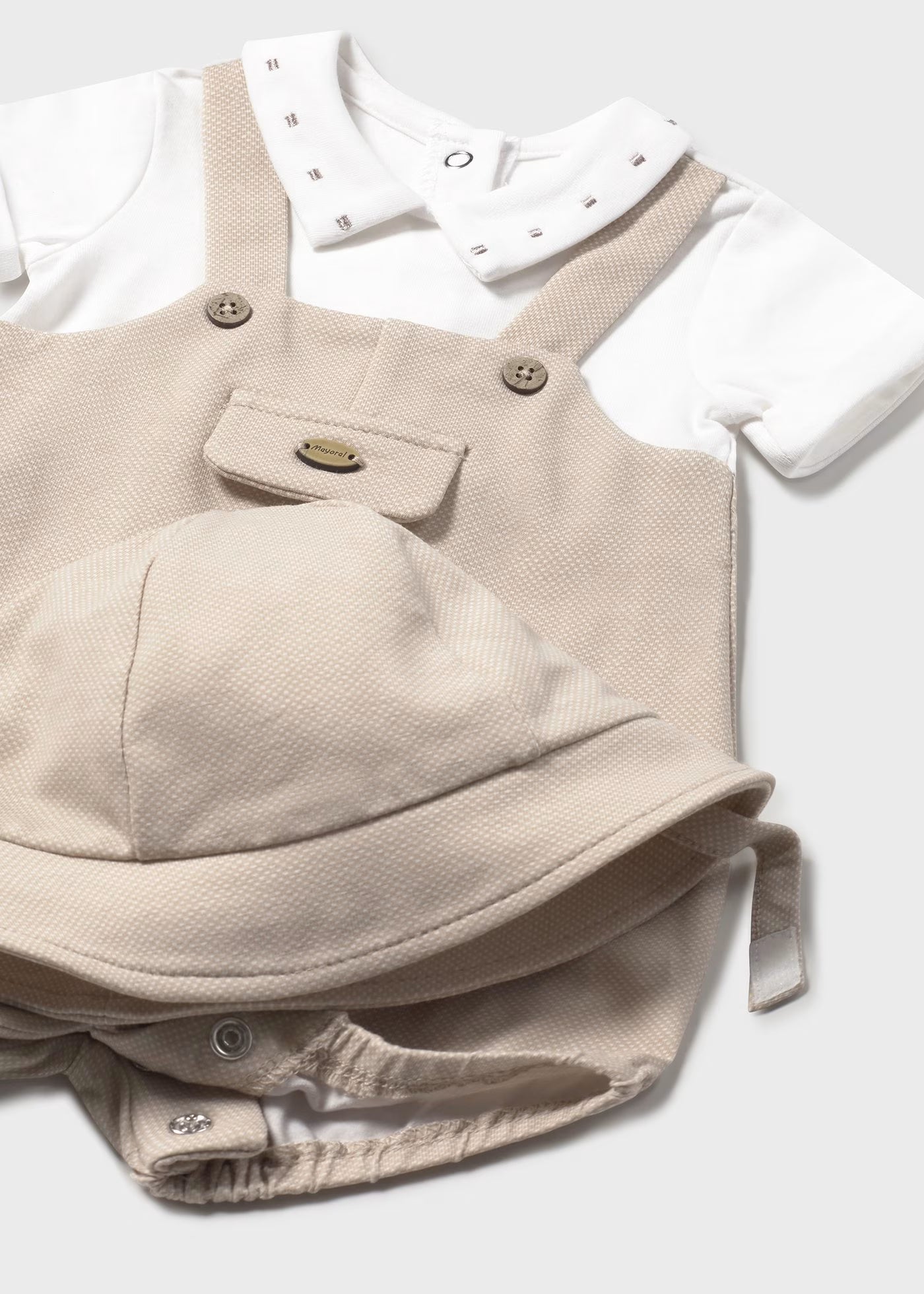 Pagliaccetto finta salopette con cappello neonato Mayoral Newborn beige Mayoral Beige