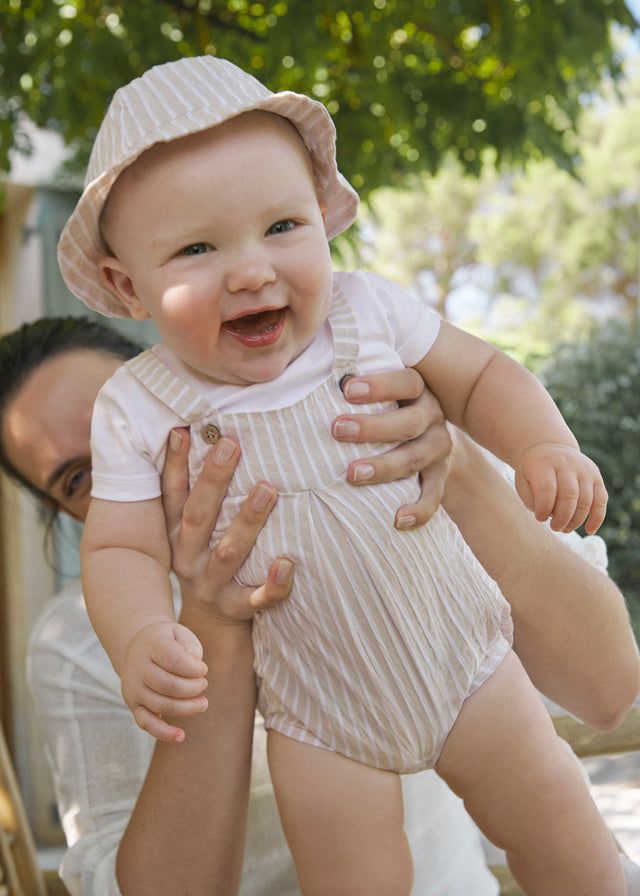 Pagliaccetto finta salopette con cappello neonato Mayoral Newborn Righe beige Mayoral Beige