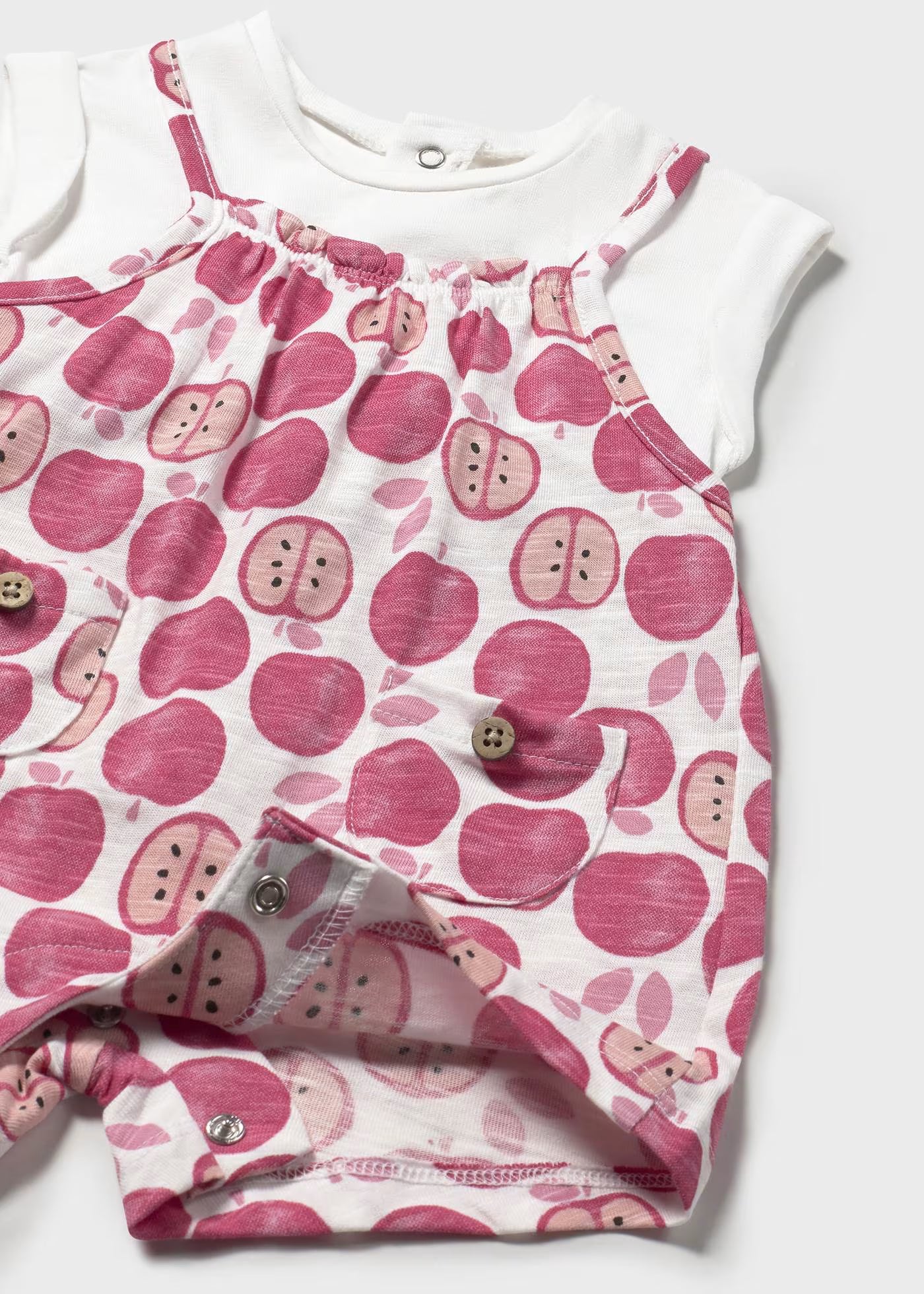 Pagliaccetto finta salopette neonata Mayoral Newborn color fragola stampa mele Mayoral Fragola
