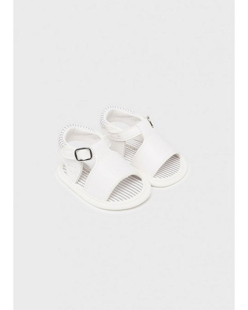 Sandali con fibbia neonato Mayoral Newborn bianco - ErreGiModaBimbo