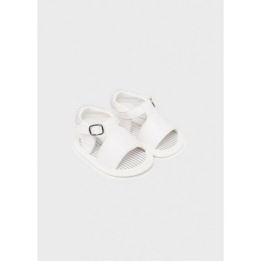 Sandali con fibbia neonato Mayoral Newborn bianco - ErreGiModaBimbo