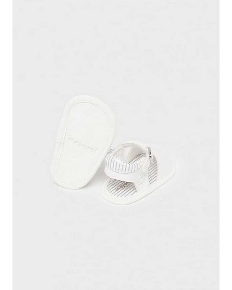 Sandali con fibbia neonato Mayoral Newborn bianco - ErreGiModaBimbo