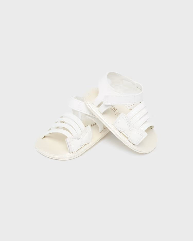 Sandali ragnetto con fibbia neonata Mayoral Newborn bianco - ErreGiModaBimbo
