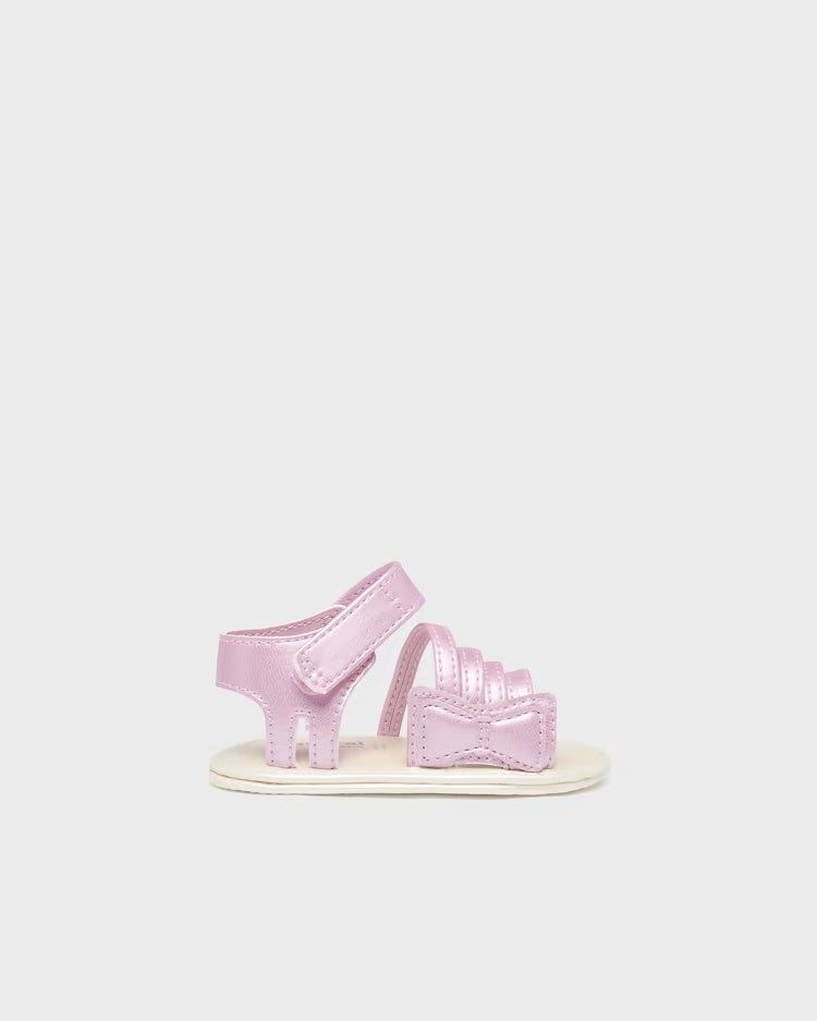 Sandali ragnetto con fibbia neonata Mayoral Newborn rosa - ErreGiModaBimbo