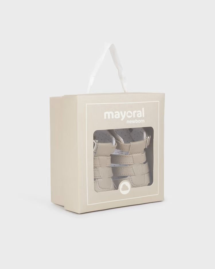 Sandali ragnetto con fibbia neonato Mayoral Newborn tortora - ErreGiModaBimbo