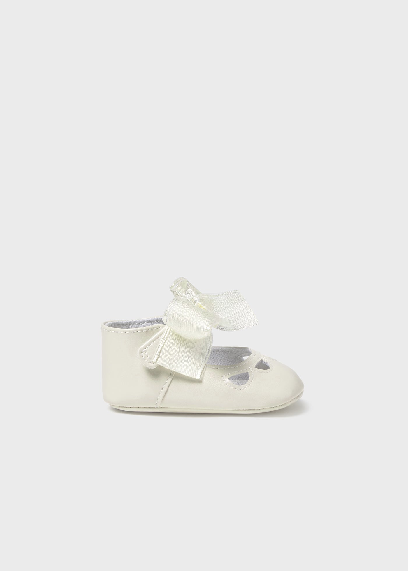 Scarpe ballerine cerimonia fiocco neonata Mayoral Newborn panna Mayoral Panna