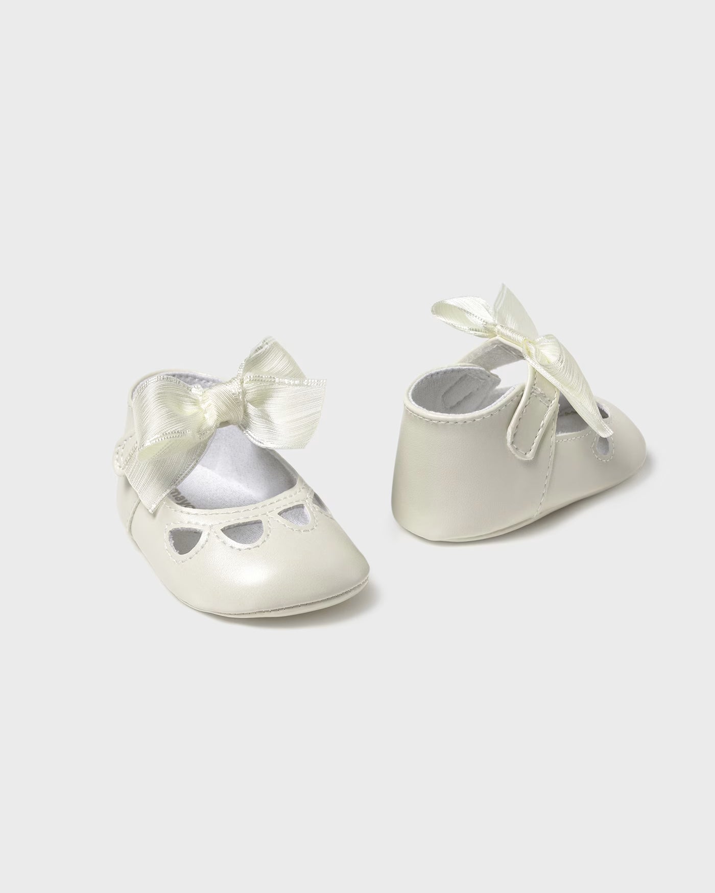 Scarpe ballerine cerimonia fiocco neonata Mayoral Newborn panna Mayoral Panna