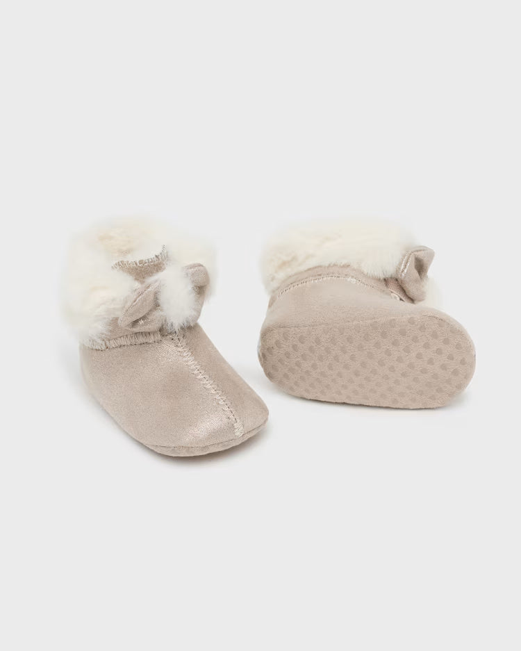 Scarpe pellicciotto neonata Mayoral Newborn noce Mayoral Noce