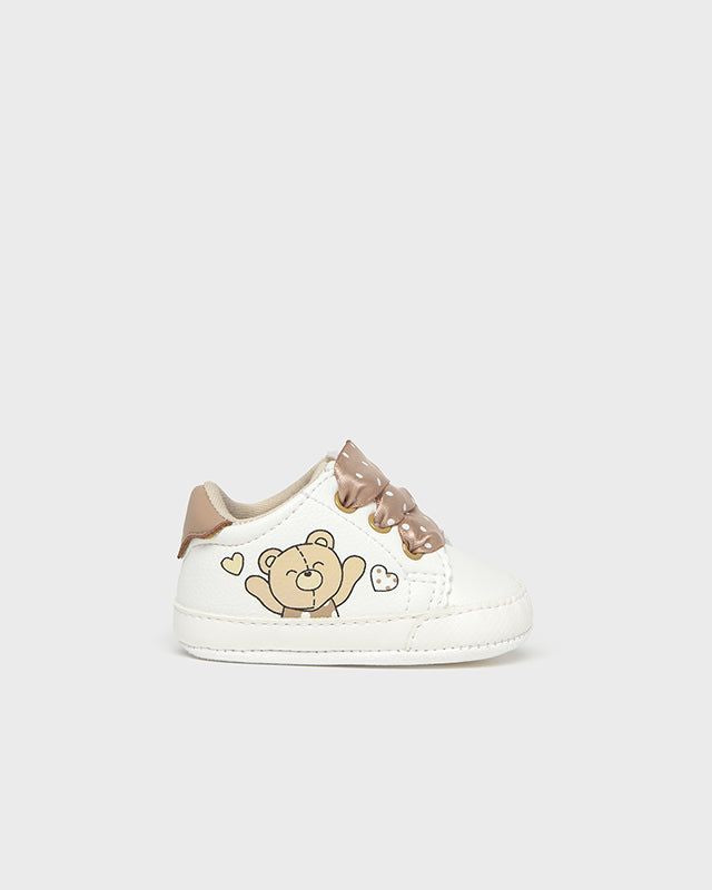 Scarpe sportive neonata Mayoral Newborn bianche orsetto Mayoral Bianco