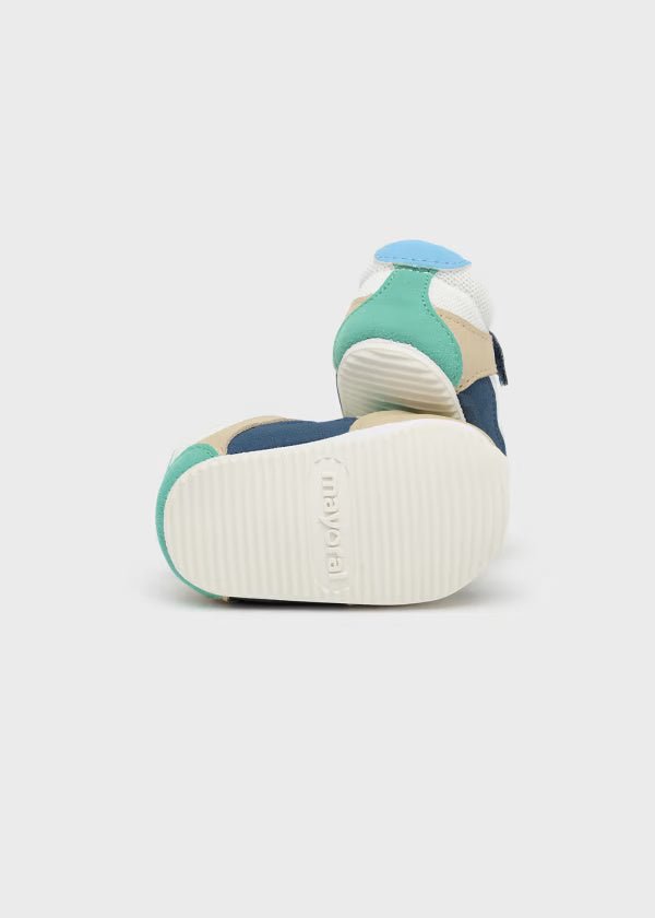 Scarpe sportive neonato celeste Mayoral Newborn - ErreGiModaBimbo