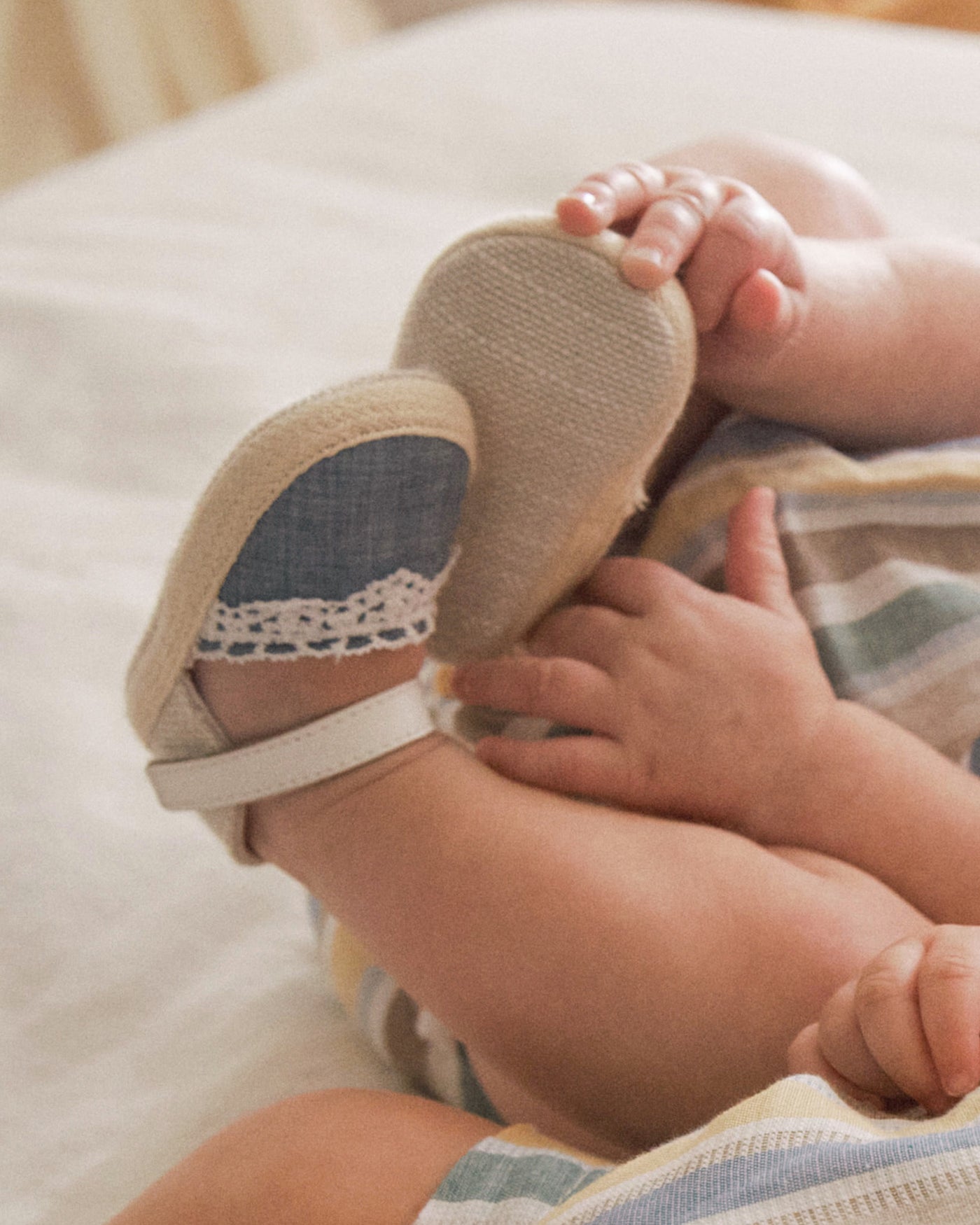 Scarpette Espadrillas neonata Mayoral Newborn blu e beige Mayoral Blu