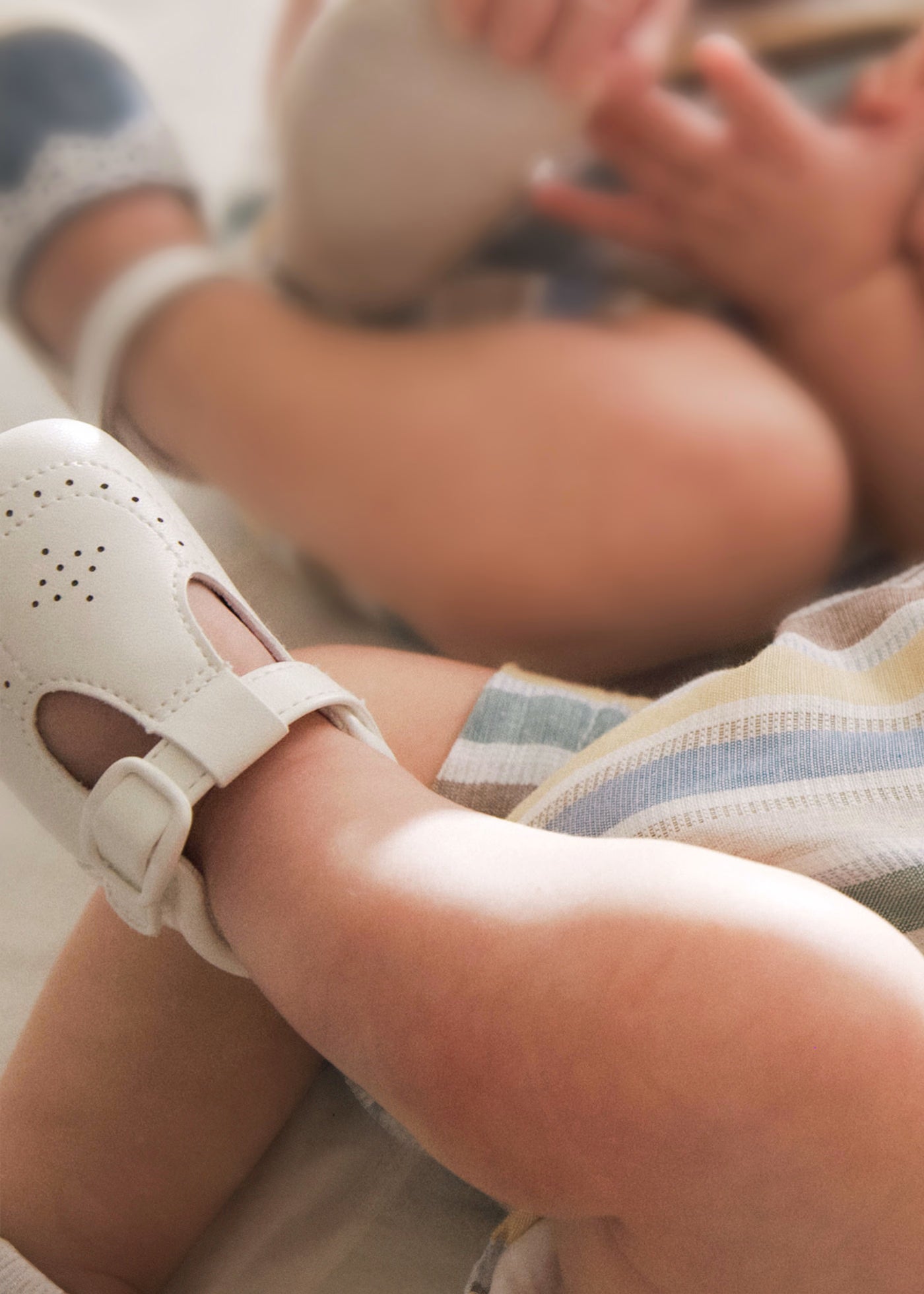 Scarpette traforate neonato Mayoral Newborn panna Mayoral Panna
