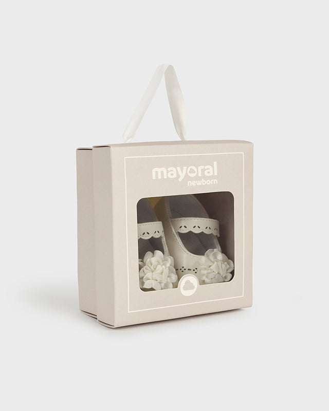 Scarpine ballerine con fiocco fiore neonata Mayoral Newborn crema Mayoral Crema