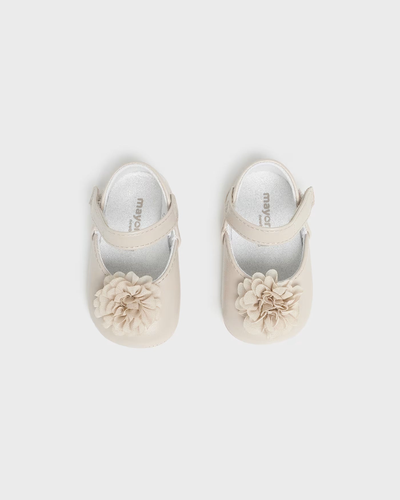Scarpine ballerine neonata Mayoral Newborn crema pompom fiori Mayoral Crema