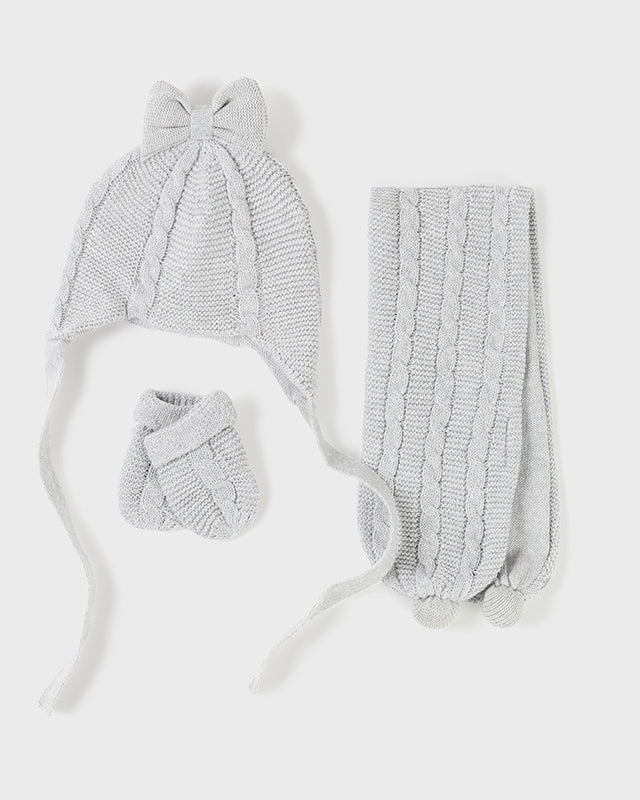 Set 3 pezzi cappello sciarpa e manopole neonata Mayoral grigio perla Mayoral Perla