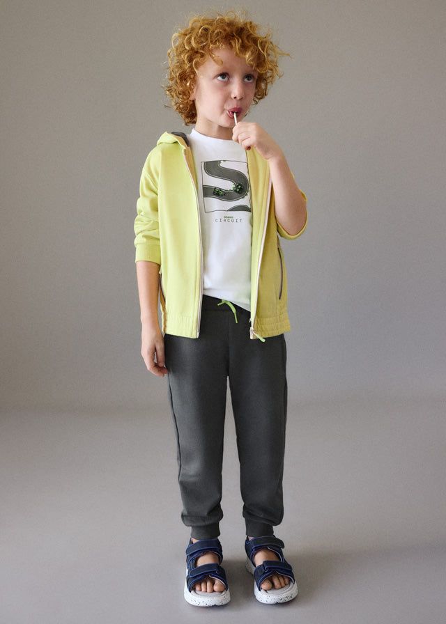 Tuta bambino Mayoral con felpa zip, pantaloni e T-shirt in verde citronella