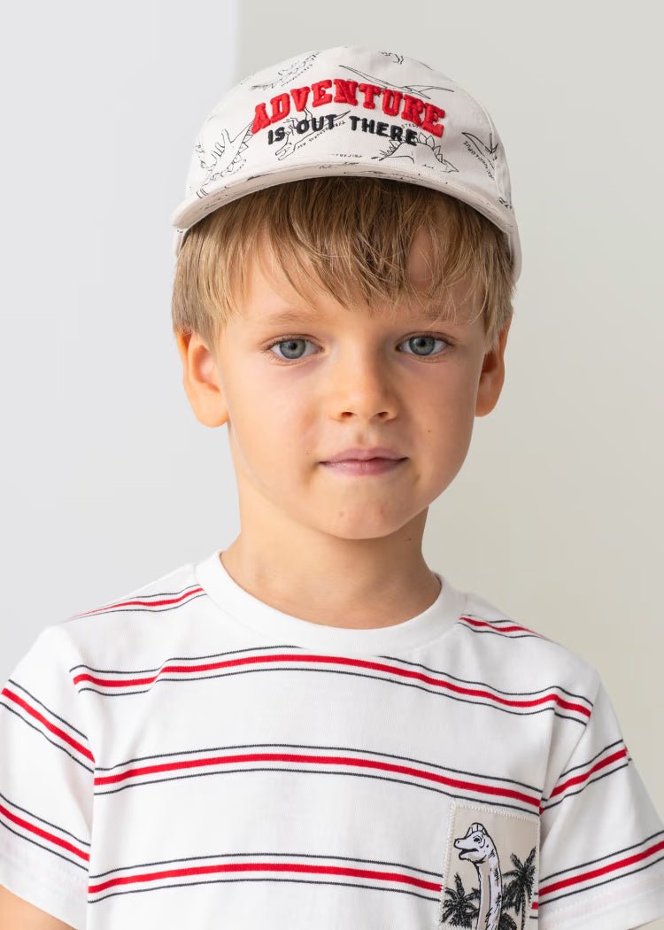Cappello stampa dinosauri ricamo "ADVENTURE" cotone bambino Mayoral - ErreGiModaBimbo