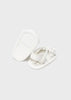 Sandali con chiusura velcro fiore neonata Mayoral Newborn bianco - ErreGiModaBimbo