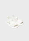 Sandali con chiusura velcro fiore neonata Mayoral Newborn bianco