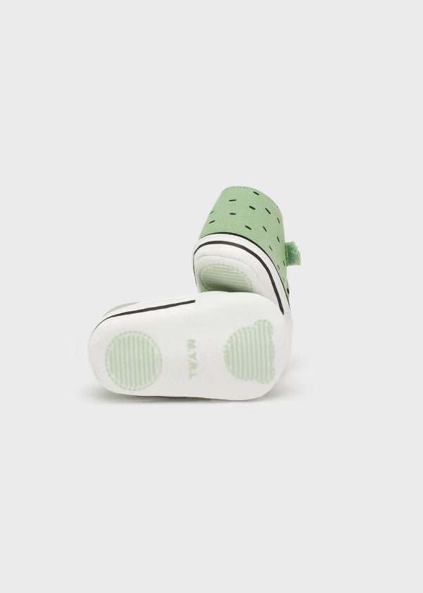 Scarpe tela verde neonato con velcro Mayoral Newborn - ErreGiModaBimbo