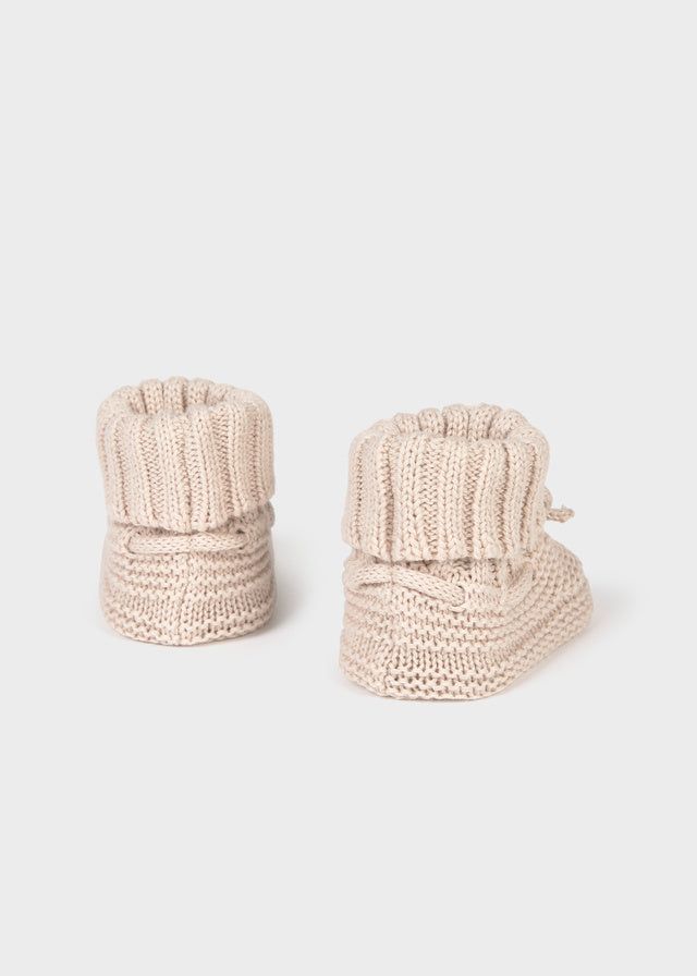 Scarpine tricot neonato Mayoral Newborn in filo beige Mayoral 0 Mesi