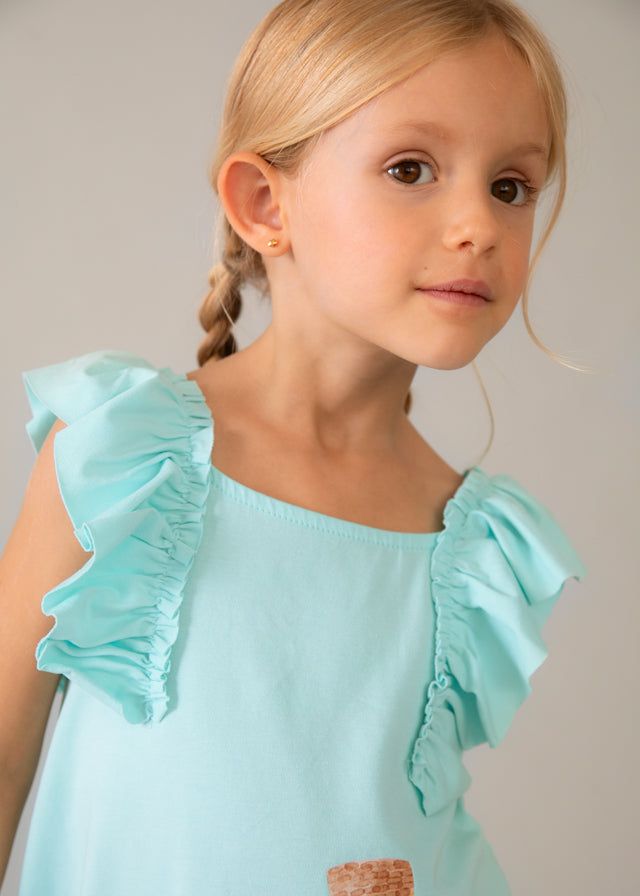 Dettaglio del vestito bambina cotone estate con volant Mayoral